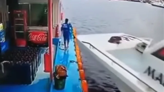 Imagem ilustrativa da notícia Vídeo: Homem escapa da morte após embarcação bater em flutuante 