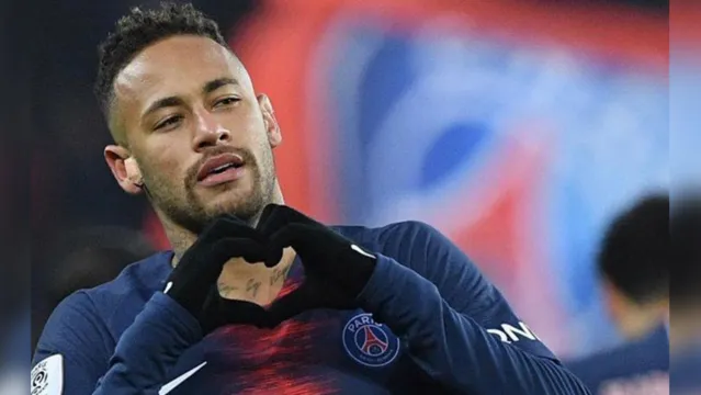 Imagem ilustrativa da notícia PSG recoloca Neymar como estrela em loja oficial após retorno com gols
