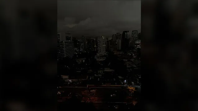Imagem ilustrativa da notícia Chuva faz dia virar noite em São Paulo nesta segunda 