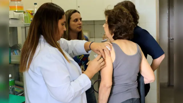 Imagem ilustrativa da notícia Sarampo: adultos brasileiros desconhecem calendário de vacinas