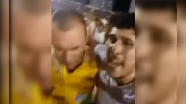 Imagem ilustrativa da notícia Torcedores do Náutico beijam árbitro após pênalti polêmico contra o Paysandu