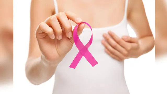 Imagem ilustrativa da notícia Campanha gratuita em shopping reforça prevenção do câncer de mama