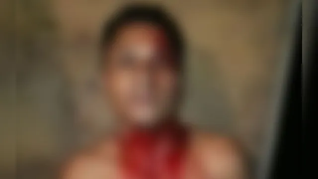 Imagem ilustrativa da notícia Chocante: vídeo mostra ‘olheiro’ de facção sendo interrogado e decapitado por rivais