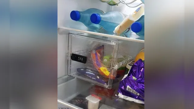 Imagem ilustrativa da notícia Homem instala cofre na geladeira de casa para não dividir chocolates com a noiva