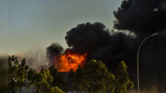 Imagem ilustrativa da notícia Incêndio atinge refinaria da Petrobras em São José dos Campos