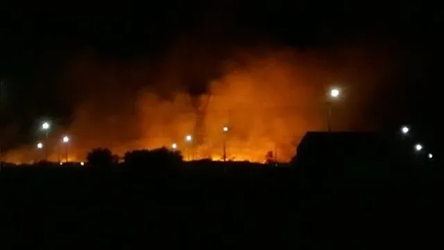 Imagem ilustrativa da notícia Bombeiros combatem incêndio em mata em Castanhal