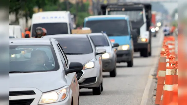 Imagem ilustrativa da notícia Mais de 65 mil veículos precisam ser licenciados até esta sexta-feira