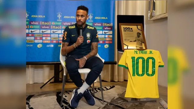 Imagem ilustrativa da notícia Neymar se compara a Messi ao completar 100 jogos pela seleção