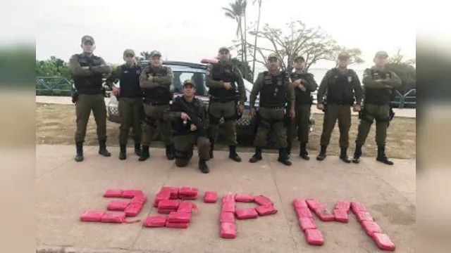 Imagem ilustrativa da notícia PM apreende
41 tabletes de pasta base de cocaína em Santarém