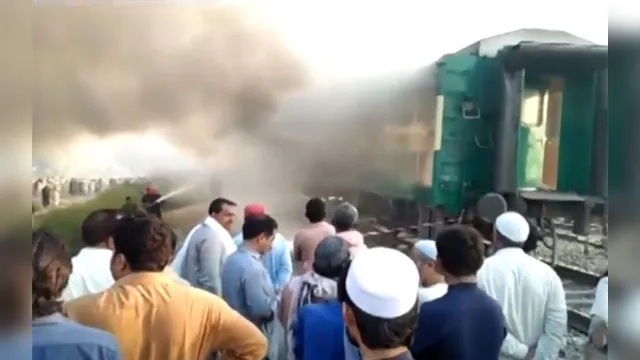 Imagem ilustrativa da notícia Mais de 70 morrem em explosão de comboio de trens no
Paquistão