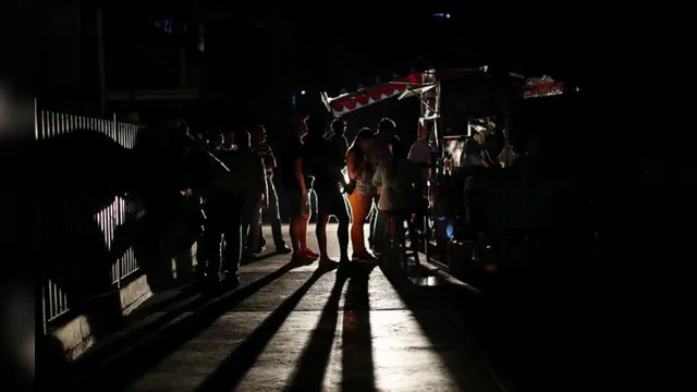 Imagem ilustrativa da notícia Novo apagão deixa Venezuela no escuro total