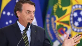 Imagem ilustrativa da notícia Bolsonaro sanciona lei que pune incitação ao suicídio pela internet