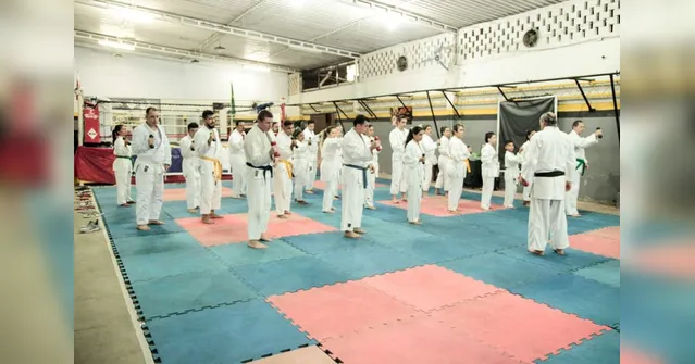 Imagem ilustrativa da notícia Jovens são graduados para prática do Krav Maga