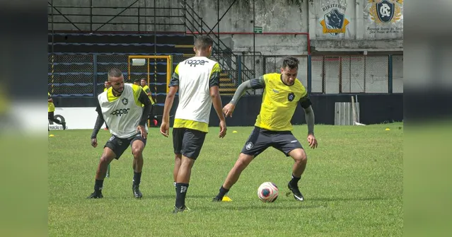 Imagem ilustrativa da notícia Remo monitora mercado para contratar reforços para a temporada