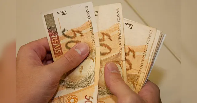 Imagem ilustrativa da notícia Veja como usar a segunda parcela do 13º salário 