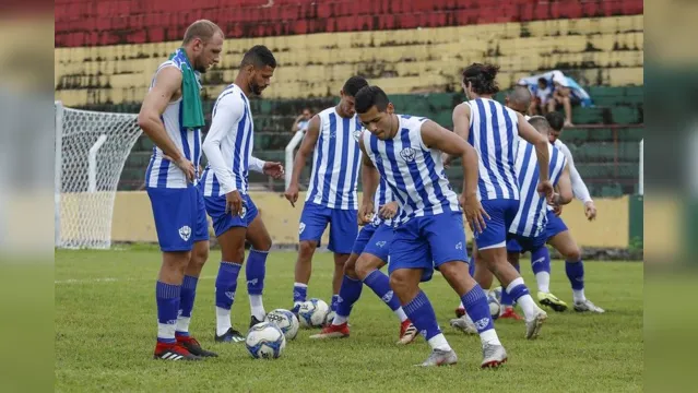 Imagem ilustrativa da notícia Paysandu goleia em amistoso e zagueiros ganham destaque
