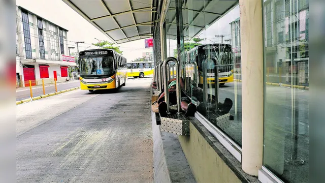 Imagem ilustrativa da notícia BRT funciona de forma precária e continua sendo alvo de reclamações