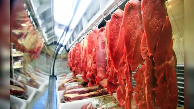 Imagem ilustrativa da notícia Bolsonaro diz que preço da carne disparou porque o Brasil 'está exportando muito'