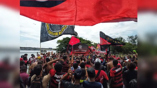 Imagem ilustrativa da notícia Flamengo viaja para o Mundial de Clubes com apoio da torcida
