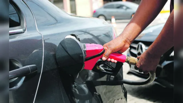 Imagem ilustrativa da notícia Redução no preço da gasolina não chegou aos postos