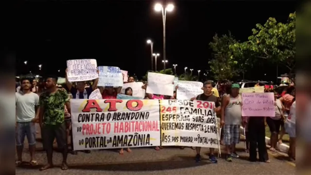 Imagem ilustrativa da notícia Desalojados: moradores protestam contra Zenaldo no Portal da Amazônia