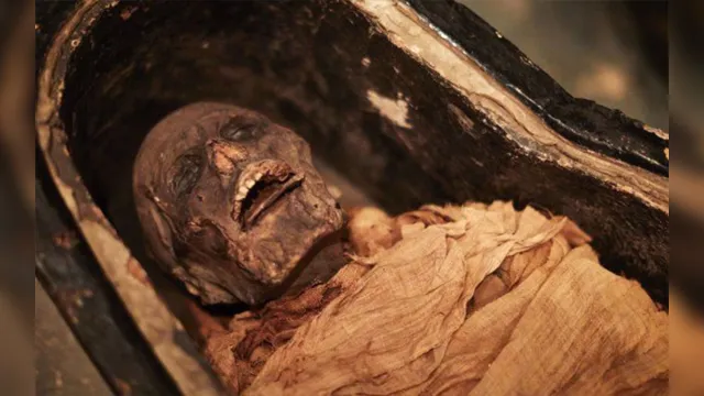 Imagem ilustrativa da notícia A voz dos mortos: cientistas recriam voz de múmia de 3 mil anos. Ouça!