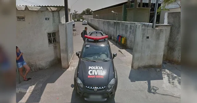 Imagem ilustrativa da notícia Mulheres são torturadas e jogadas de escada por traficantes