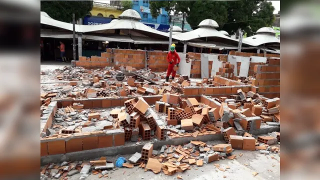 Imagem ilustrativa da notícia Já era o "puxadinho": prefeitura de Belém demole obra irregular no Ver-O-Peso