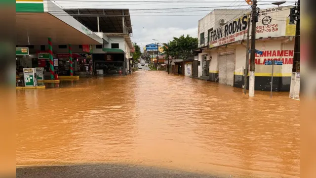 Imagem ilustrativa da notícia Temporal atinge Parauapebas e nível de rio chega a sete metros 