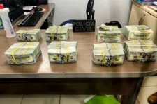 Uma denúncia anônima revelou a existência do Avião a Polícia Civil.