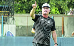 Comandante azulino tem uma prova de fogo neste domingo.
