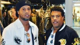 Imagem ilustrativa da notícia Juíza decreta prisão preventiva de Ronaldinho e Assis após audiência