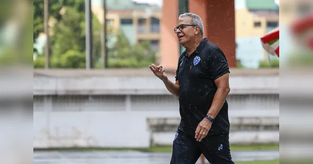Imagem ilustrativa da notícia Hélio dos Anjos lamenta empate e diz: 'Poderíamos ter melhor sorte'