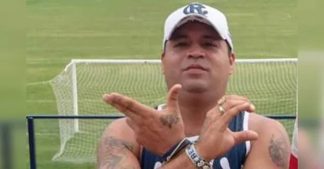 Imagem ilustrativa da notícia Imagens fortes: vídeo flagra o esfaqueamento do membro da antiga Remoçada no bloco Rabo do Peru