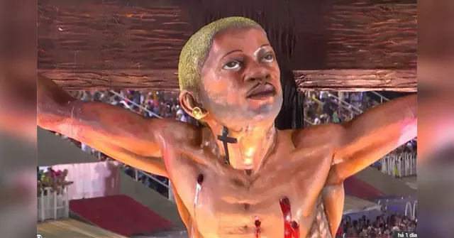 Imagem ilustrativa da notícia Bolsonaro detona Mangueira: "Desacata as religiões"