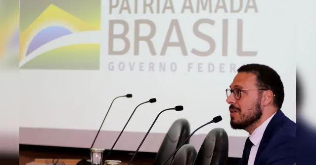 Imagem ilustrativa da notícia Diretor do Ministério da Saúde deixa o cargo após divergências
