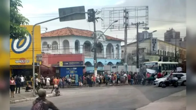 Imagem ilustrativa da notícia Passageiros da linha Belém-Mosqueiro reivindicam a falta de ônibus no distrito