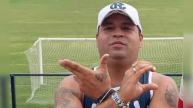 Imagem ilustrativa da notícia Imagens fortes: vídeo flagra o esfaqueamento do membro da antiga Remoçada no bloco Rabo do Peru