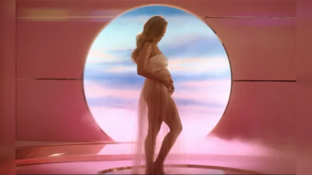 Imagem ilustrativa da notícia Katy Perry anuncia gravidez de seu primeiro filho em novo clipe; confira!