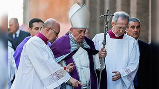 Imagem ilustrativa da notícia Por causa de resfriado, papa Francisco cancela ida a retiro espiritual