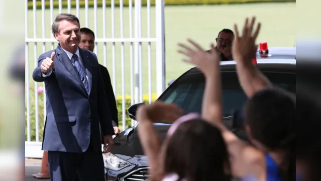 Imagem ilustrativa da notícia Primeiro
pedido de impeachment de Bolsonaro após ato pró-governo chega à Câmara