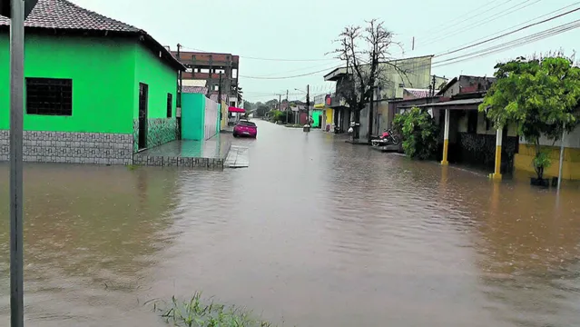 Imagem ilustrativa da notícia Chuva causa alagamentos em vários pontos de Marabá