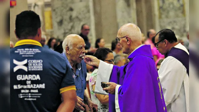Imagem ilustrativa da notícia Missas continuam tendo ritos normais, apesar de recomendação da arquidiocese 