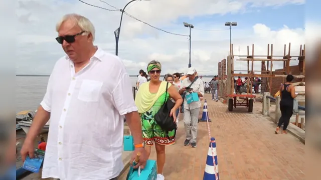 Imagem ilustrativa da notícia Navio com mil turistas estrangeiros atraca em Belém