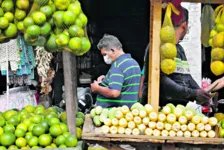 Em Belém, com o aumento dos casos, já é mais comum encontrar pessoas de máscaras pelas ruas.