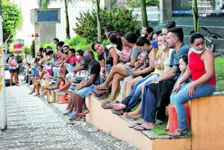 Fila em uma das agências da Caixa.