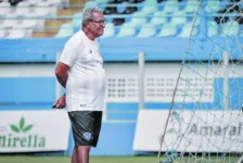 Hélio dos Anjos sabia que a última reunião não daria em nada e seria preciso esperar a pandemia passar.
