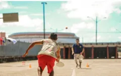 Imagem ilustrativa da notícia Pessoas em situação de rua participam de atividades esportivas no Mangueirão