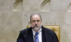 Aras alega que medida é necessária para orientar oitivas de ministros.