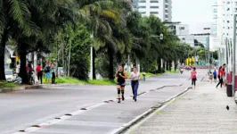 Nova medida vai suspender totalmente as atividades não essenciais e restringir a circulação de pessoas.